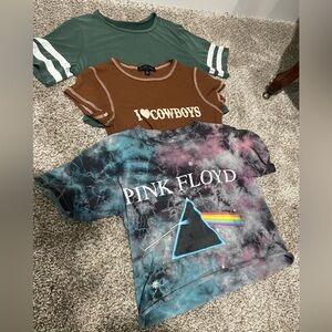 Lot of 3.  Pink Floyd, I ❤️ Cowboys & Grn stripes girls mid length T-Shirts